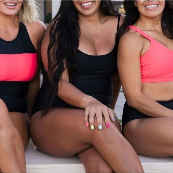 NWT - Full Coverage, Supportive One Piece in Black - Picture 11 of 12